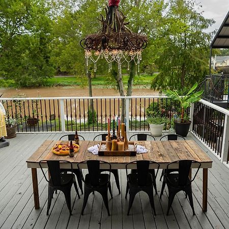 Chateau Royale, Pet Friendly, On Bayou, Downtown! New Iberia Buitenkant foto