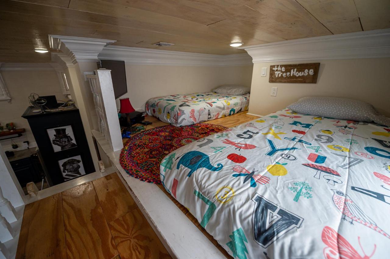 Chateau Royale, Pet Friendly, On Bayou, Downtown! New Iberia Buitenkant foto