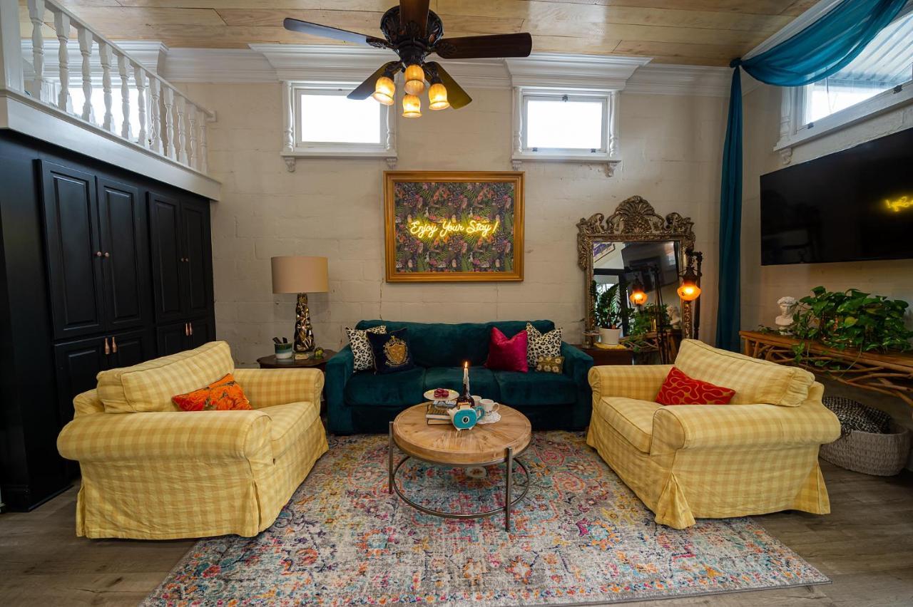 Chateau Royale, Pet Friendly, On Bayou, Downtown! New Iberia Buitenkant foto